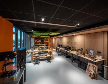 Agrandir l'image - fenêtre modale - FabLab, les machines