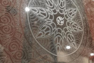 Agrandir l'image - fenêtre modale - Gravure en mandala réalisée par le Fablab